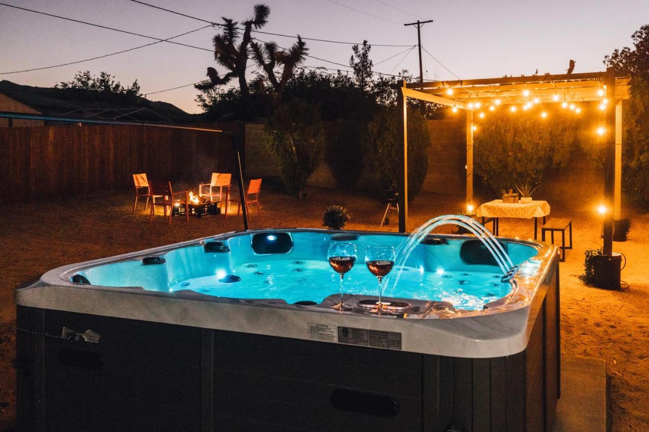 Minutes To Jt National Park, Hot Tub & Game Room Joshua Tree Extérieur photo